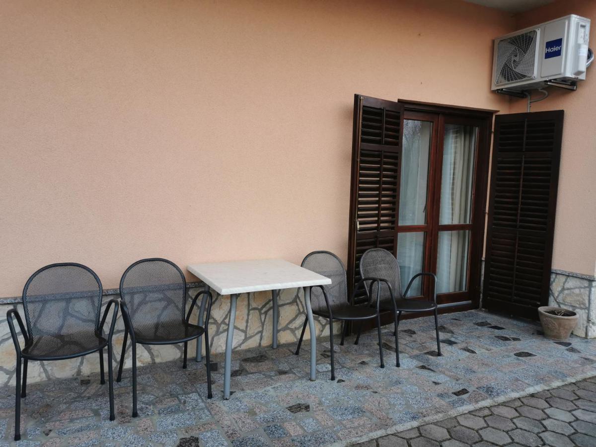 Apartman Martina Apartman Kršan Kültér fotó