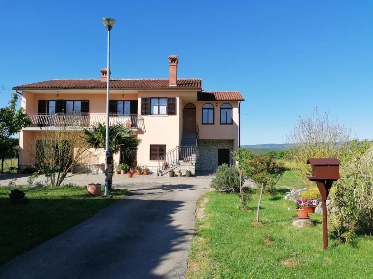 Apartman Martina Apartman Kršan Kültér fotó